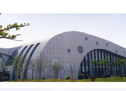果洛会议中心外景网架工程